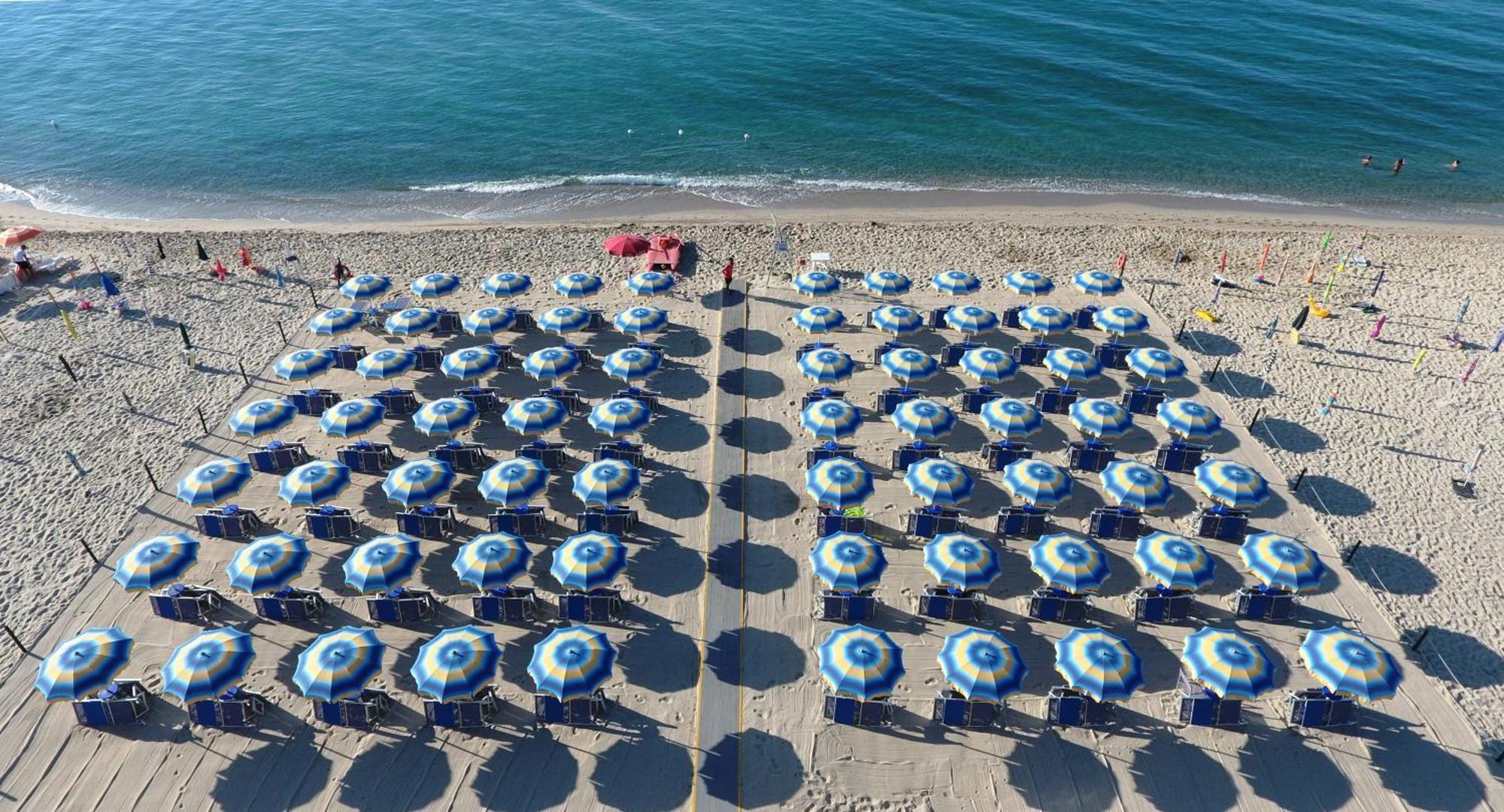 Villaggio Camping Lungomare Cropani Exterior foto