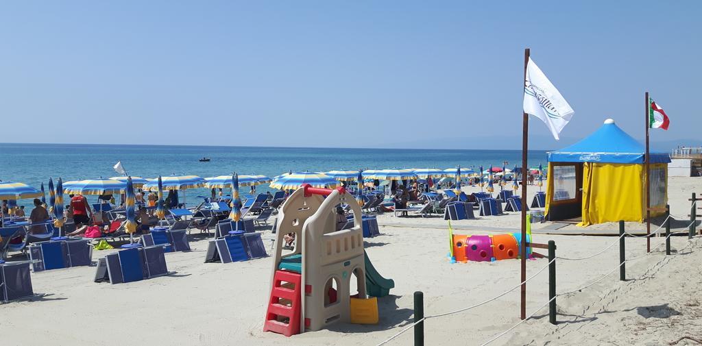 Villaggio Camping Lungomare Cropani Exterior foto